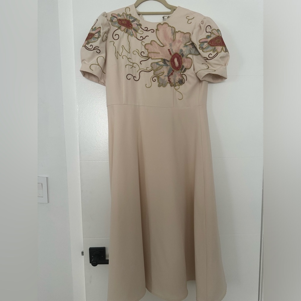 Women’s dress